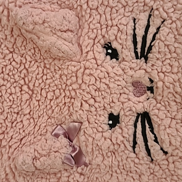 Pink fluffy crew neck sweatshirt with cat face - Picture 3 of 4